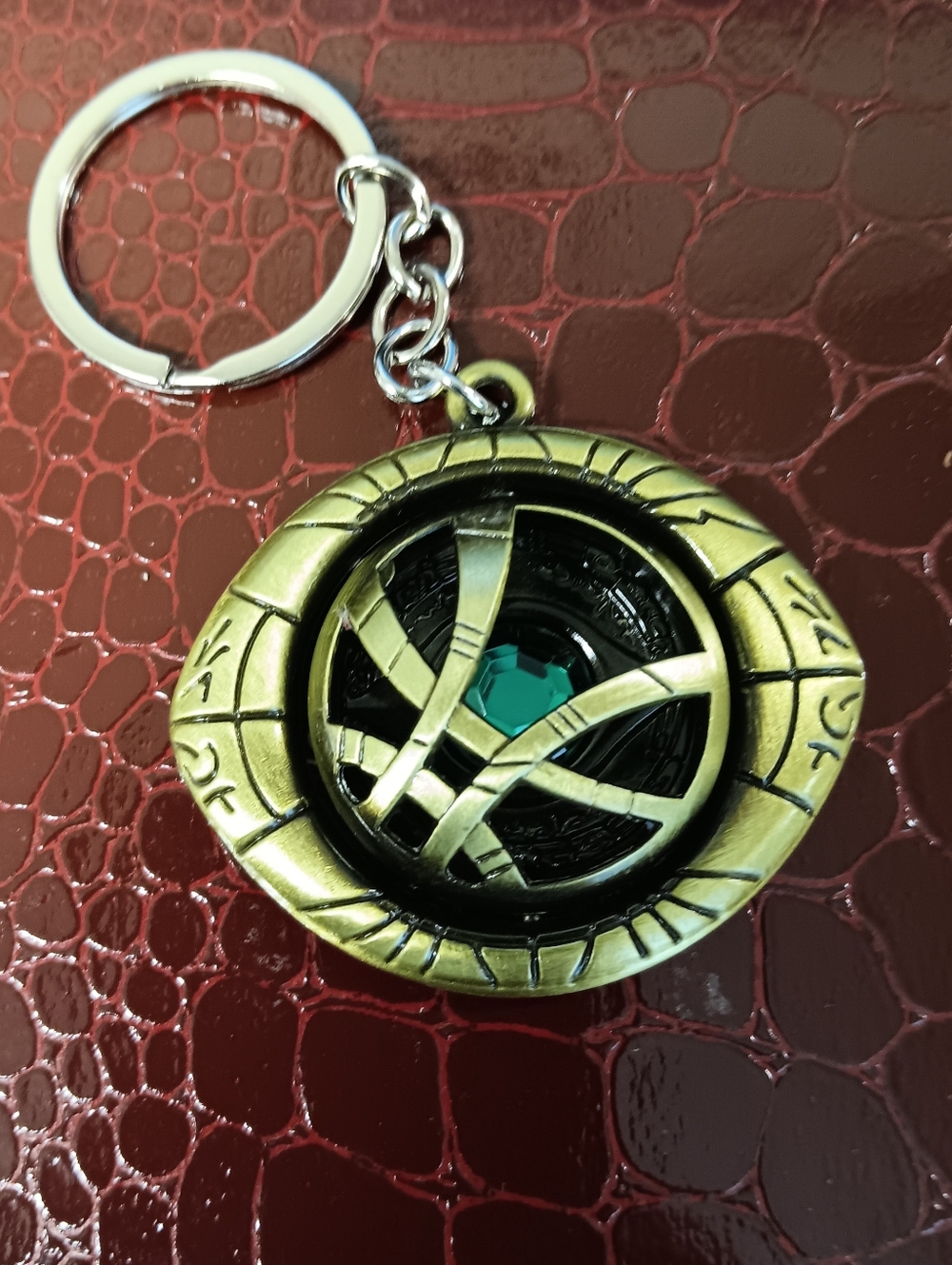 Dr Strange Eye Emblem Key Ring- New - Picture 3 of 4